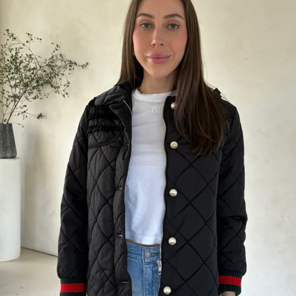 Authentic Gucci Black Ruffle Pearl Quilted Jacket - Picture 1 of 7